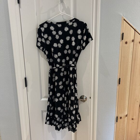 J. Jill Ruffled-Hem Daisy-Print Black White Dress Size XS - Picture 3 of 4